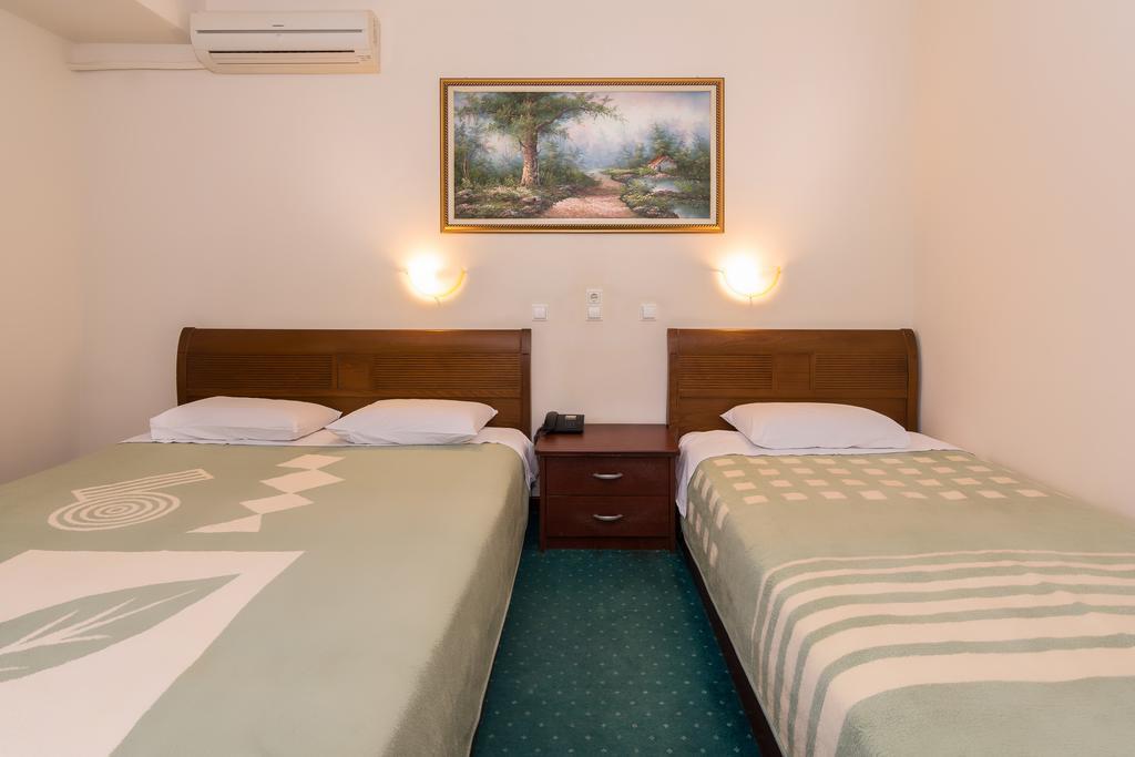 Hotel Alexandros Doxato Exterior photo